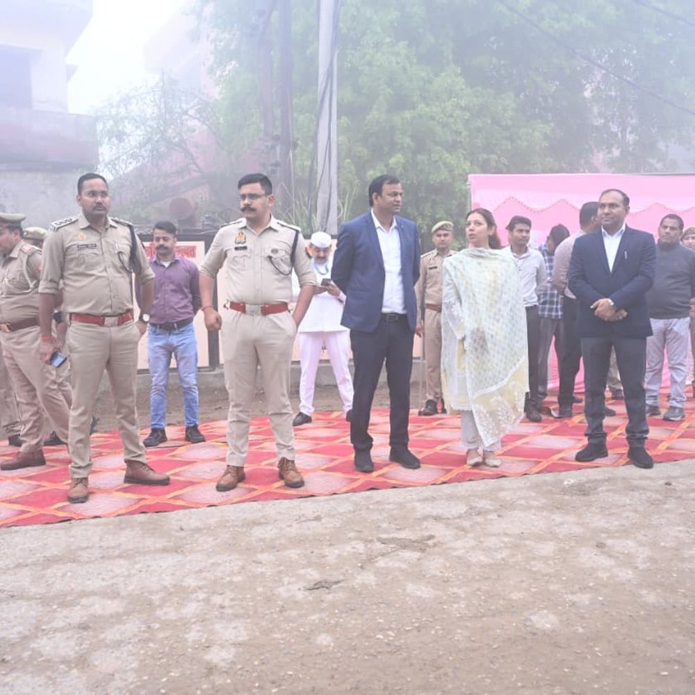 बागपत में ईद उल फितर की नमाज शांतिपूर्ण संपन्न:नमाज में मांगी अमन-चैन और भाईचारे की दुआ, अधिकारी मौके पर