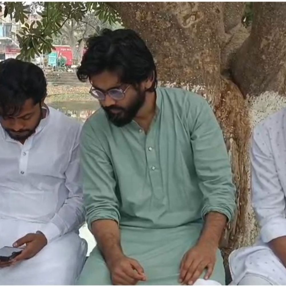 दिल्ली दंगा आरोपी शरजील इमाम को पैरोल:6 साल बाद पैतृक गांव काको पहुंचे, बीमार मां से मिलने के बाद मनाई ईद