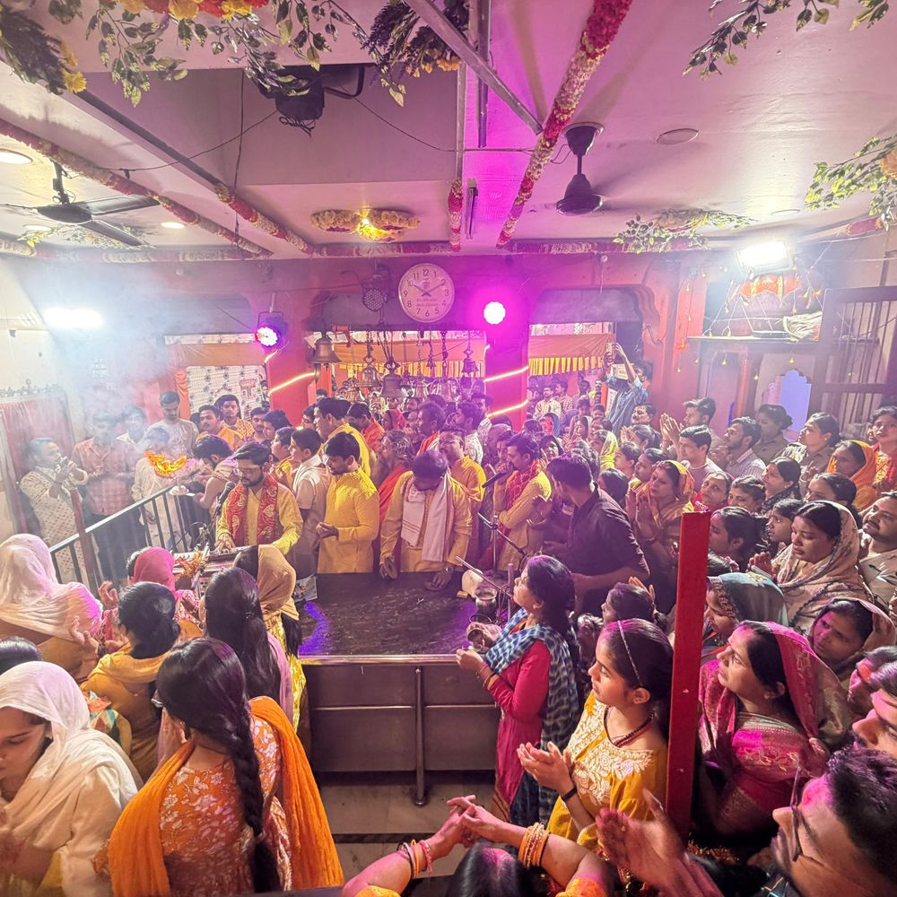 चैत्र नवरात्र तीसरा दिन- मां चंद्रघंटा की पूजा-अर्चना:मठ श्री बड़ी काली जी मंदिर, चौक में उमड़ी भक्तों की भीड़