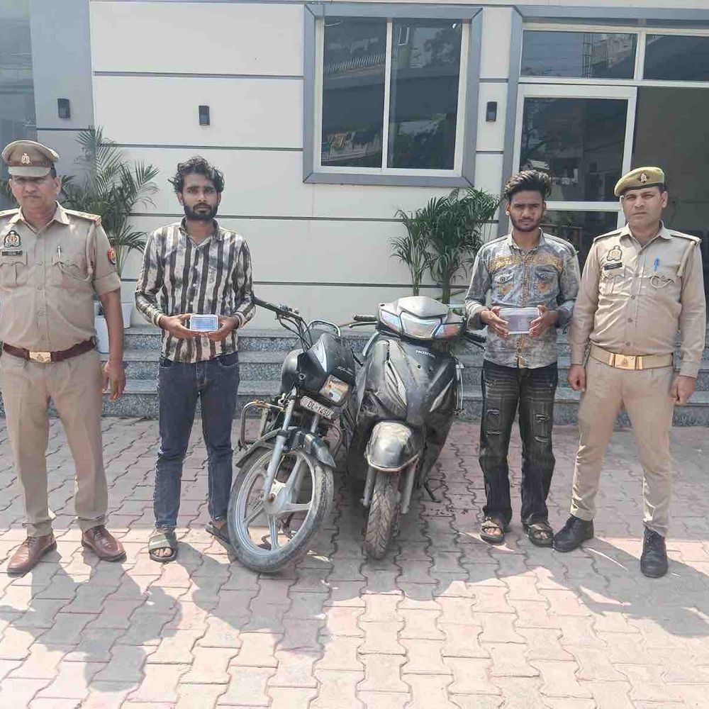 गाजियाबाद में दो बदमाश गिरफ्तार:बाइक, मोबाइल और चेन लूटते थे, चेकिंग के दौरान पकड़े गए