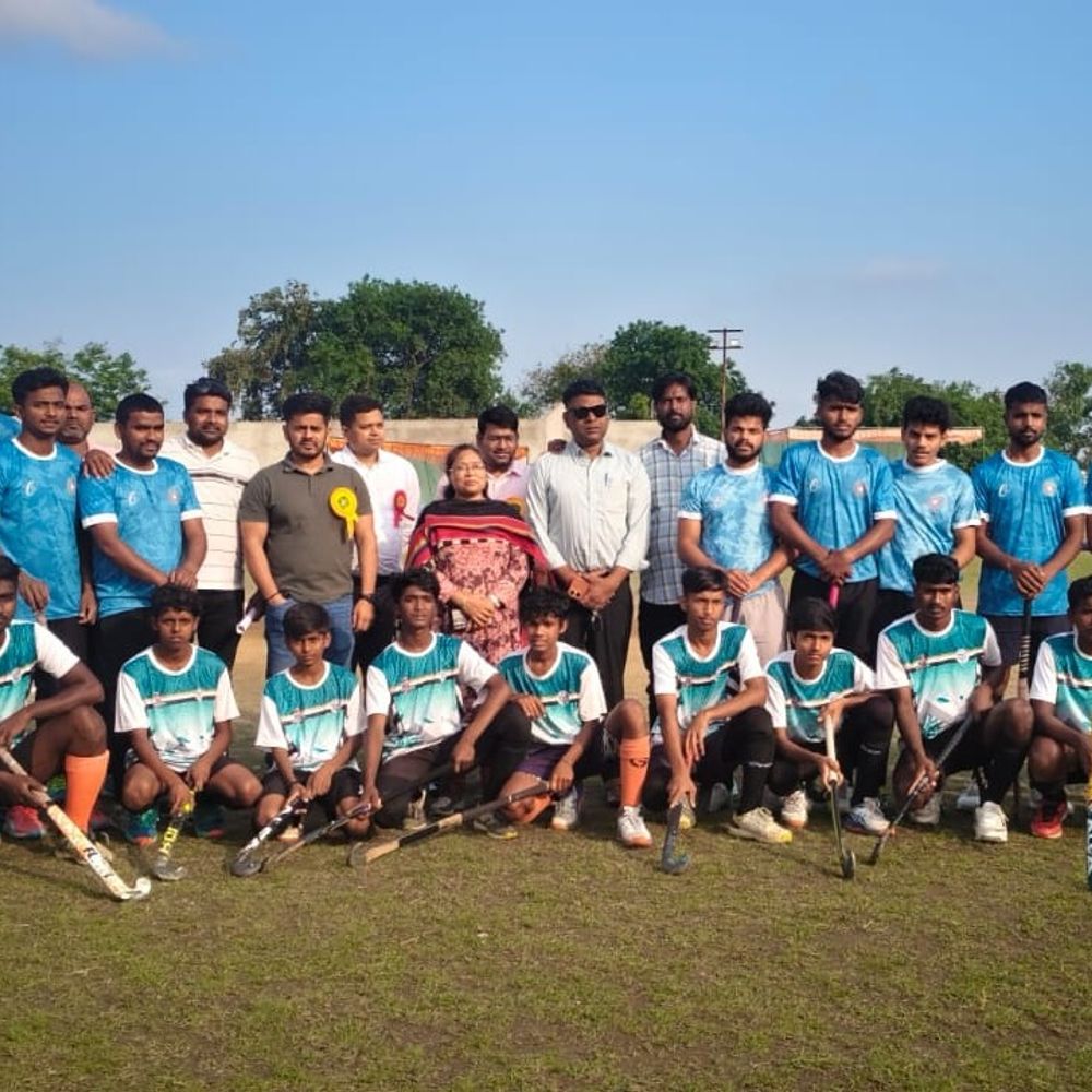 अडगांव और कन्नौज ने जीते अपने-अपने मैच:कुशीनगर में ओपन स्टेट हॉकी प्रतियोगिता हुई