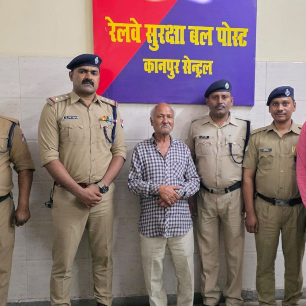 रेलवे ट्रैक किनारे जला सिलेंडर मिलने में आरोपी गिरफ्तार:प्रतापगढ़ निवासी आरोपी बोला नशे में ट्रेन से गिर गया था सामान