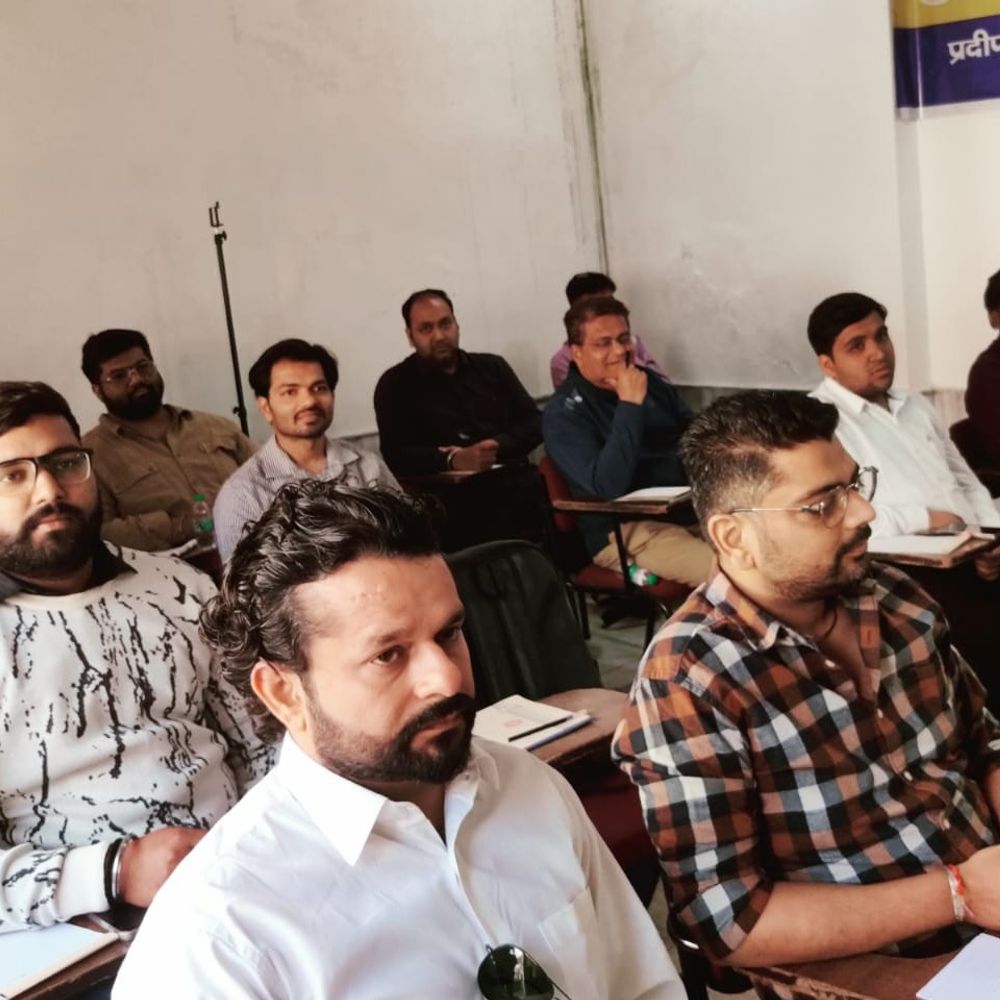 सराफा बाजार में गोल्ड अप्रेजल एंड वैल्युएशन कोर्स का शुभारंभ:व्यापारियों को मिली आधुनिक तकनीक की ट्रेनिंग , तीन दिवसीय प्रशिक्षण में कई जिलों के ज्वैलर्स शामिल