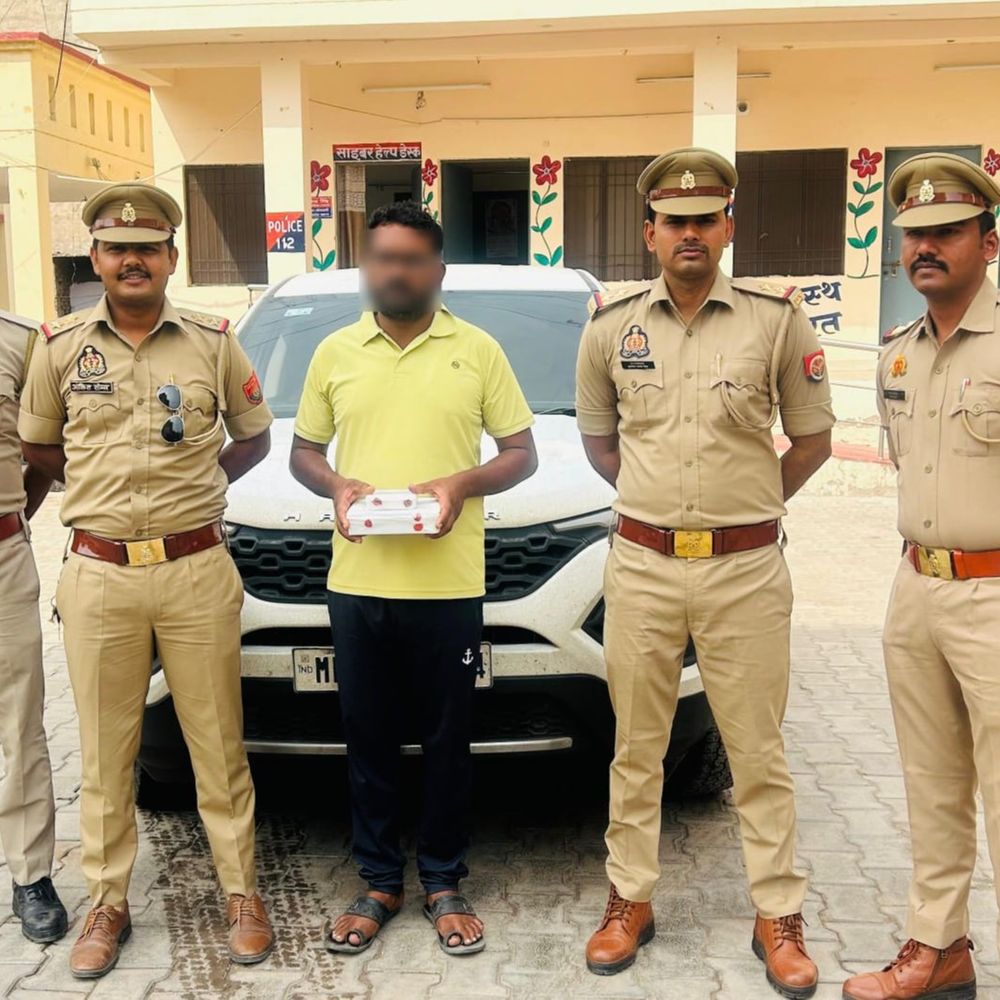 आगरा में 1.50 करोड़ का सोना लेकर कारीगर फरार:फिर चोरी के सोने से टाटा हैरियर खरीदी, 10 महीने बाद पुलिस के हाथ लगा आरोपी