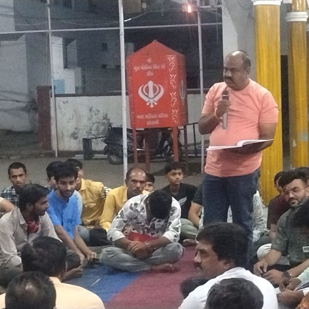 बड़वानी में हनुमान जन्मोत्सव की तैयारी को लेकर बैठक:समिति ने बतया एक को सुंदरकांड; 2 अप्रैल को होगा भंडारा