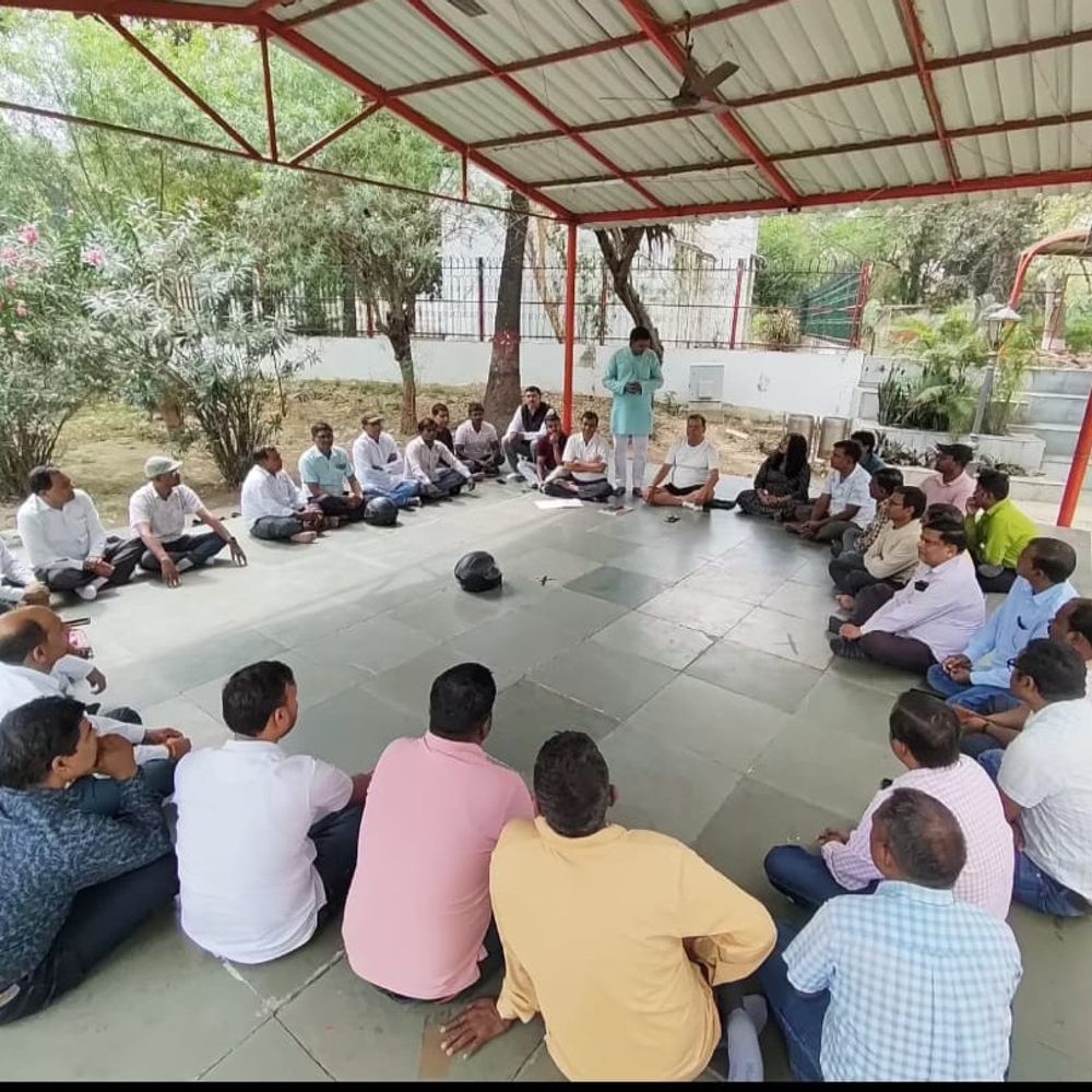 2011 से पहले के शिक्षकों पर TET अनिवार्यता का विरोध:शिक्षक संघ 13 अप्रैल को प्रयागराज में निकालेगा मशाल जुलूस