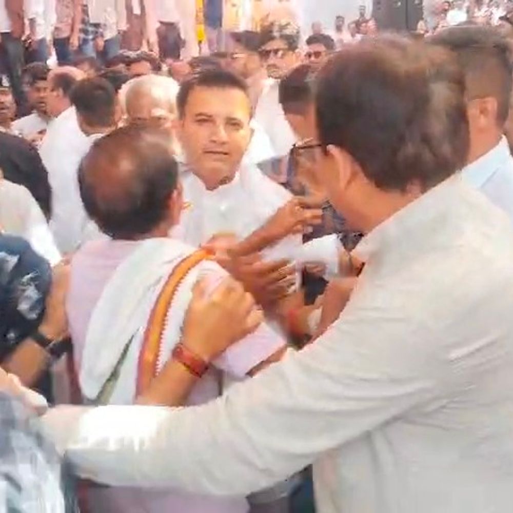 नरसिंहपुर कांग्रेस विवाद पर मंत्री उदयप्रताप सिंह का तंज:बोले-नेतृत्व के आचरण का परिणाम; ऊपर से नीचे तक असर