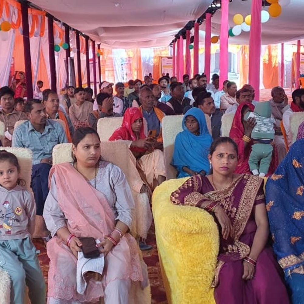 सरकार के 9 साल पूरे होने पर विकास मेला आयोजित:लाभार्थियों को गैस सब्सिडी और राशन कार्ड बांटे गए