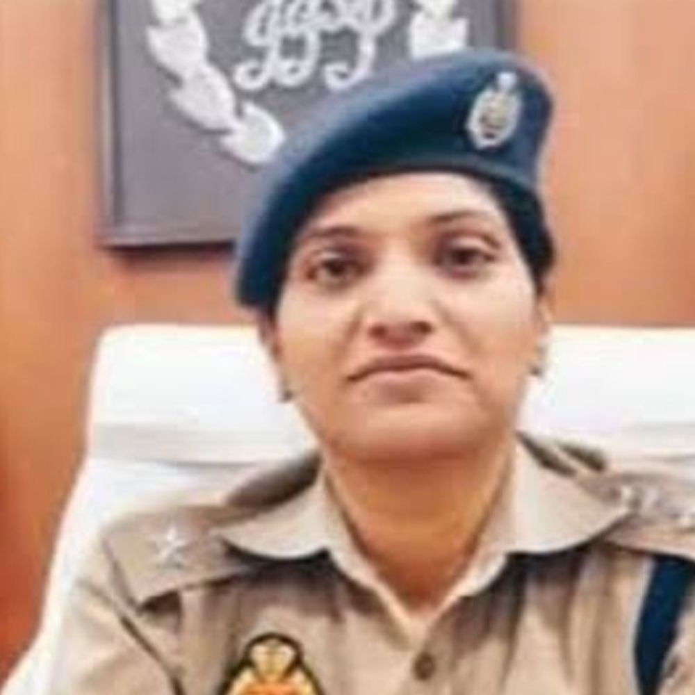 फर्रुखाबाद में 11 उप निरीक्षकों का तबादला:कानून व्यवस्था बेहतर बनाने के लिए एसपी ने बदले थाने