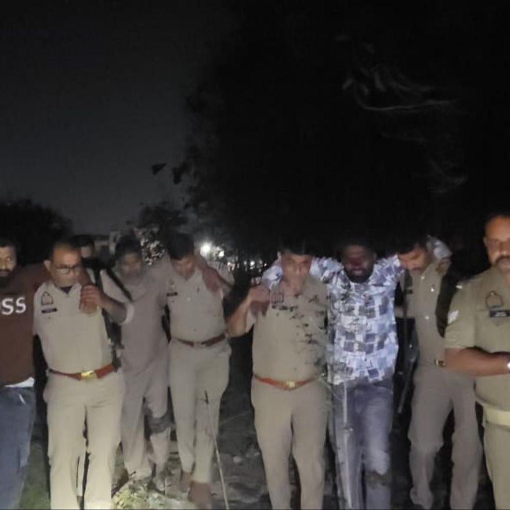 बरेली में मुठभेड़ में घायल गौतस्कर गिड़गिड़ाते हुए आए नजर:बोले- हाय अल्लाह, अब कभी गौकशी नहीं करेंगे, मुठभेड़ में तीनों के पैर में लगी गोली