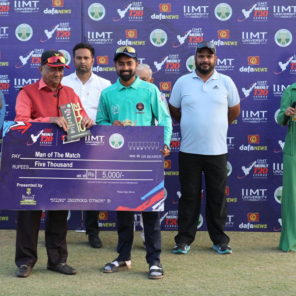 साकेत रॉयल चैंप्स ने 3 विकेट से मैच जीता:मनी जिंदल मैन ऑफ द मैच, बीबीसी एलीट ने बनाए 150 रन