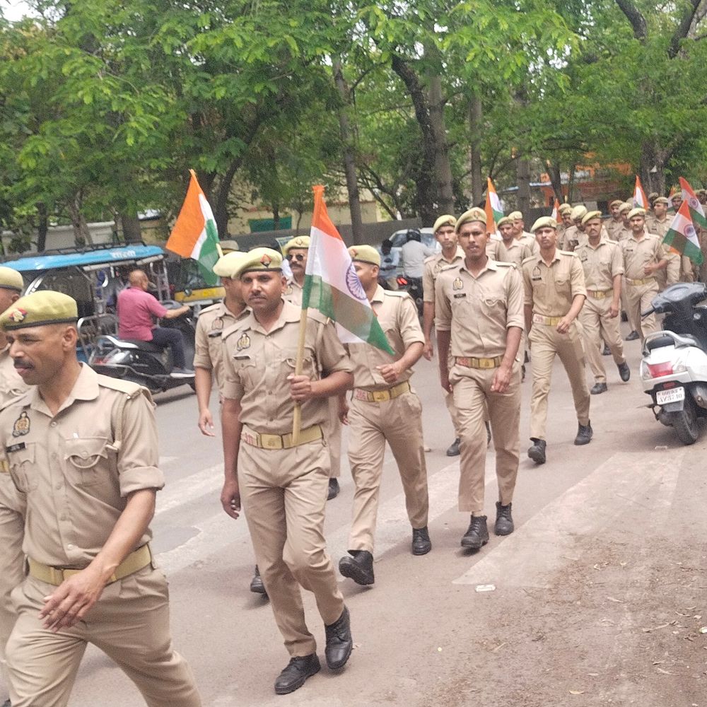 ललितपुर में मिशन शक्ति की स्कूटी रैली:नारी सुरक्षा, सम्मान और सशक्तिकरण का दिया संदेश