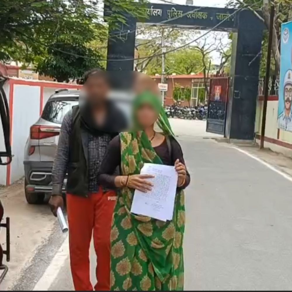 घर में घुसकर महिलाओं से मारपीट, बेटियों से छेड़छाड़:पुलिस पर कार्रवाई न करने का आरोप लगाया, एसपी से न्याय की गुहार