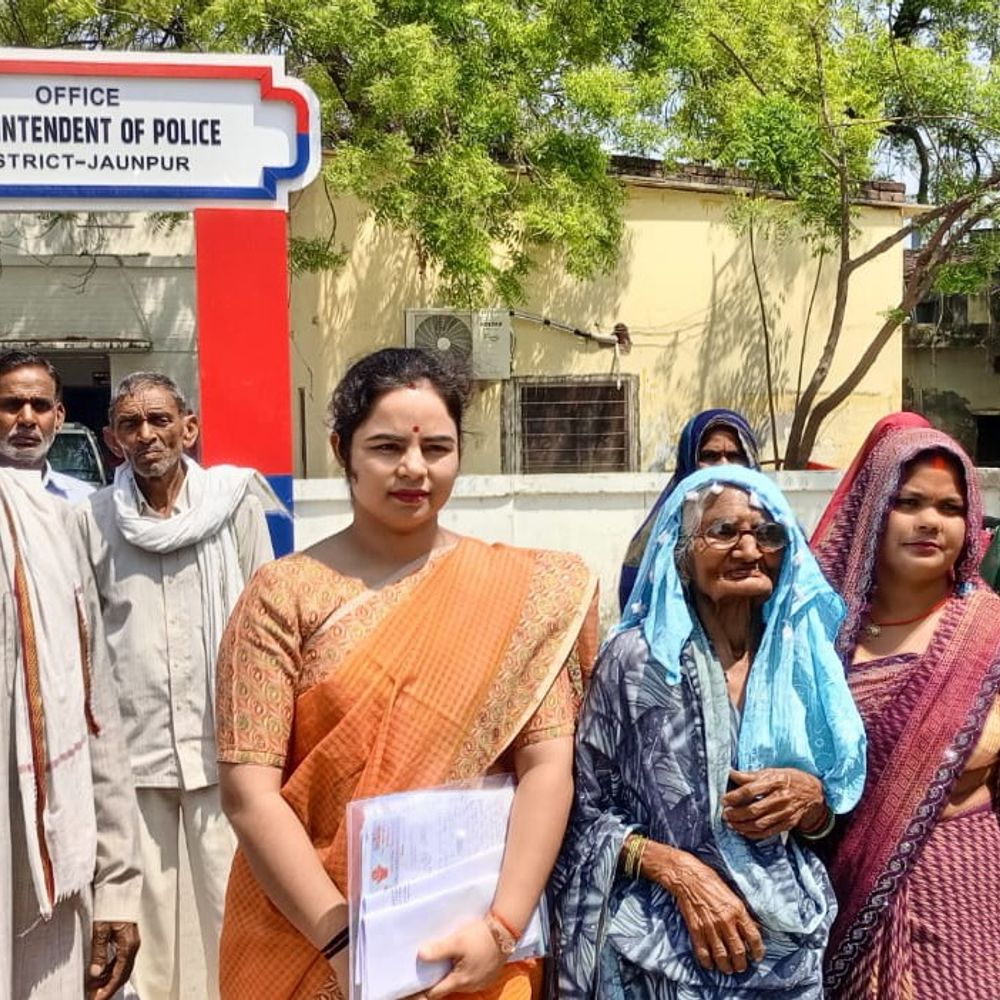 जौनपुर के गढ़ासेनी बार्डर मार्ग का निर्माण रुका:ग्राम प्रधान ने जिलाधिकारी से की शिकायत, विवाद से काम बाधित