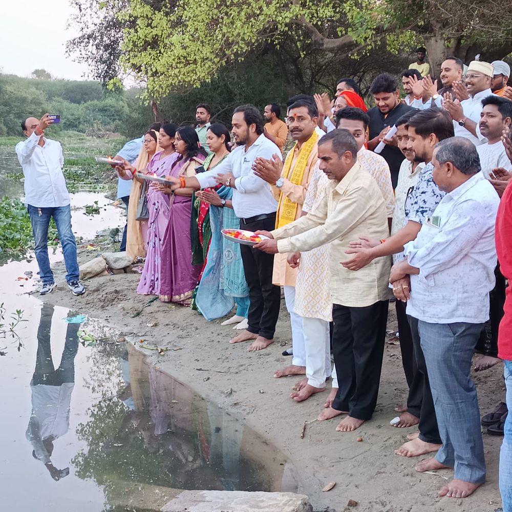 सरयू नदी की सफाई, सौंदर्यीकरण का संकल्प:बहराइच में पुनरोद्धार समिति ने झिंगहाघाट का नाम बदलने की मांग की