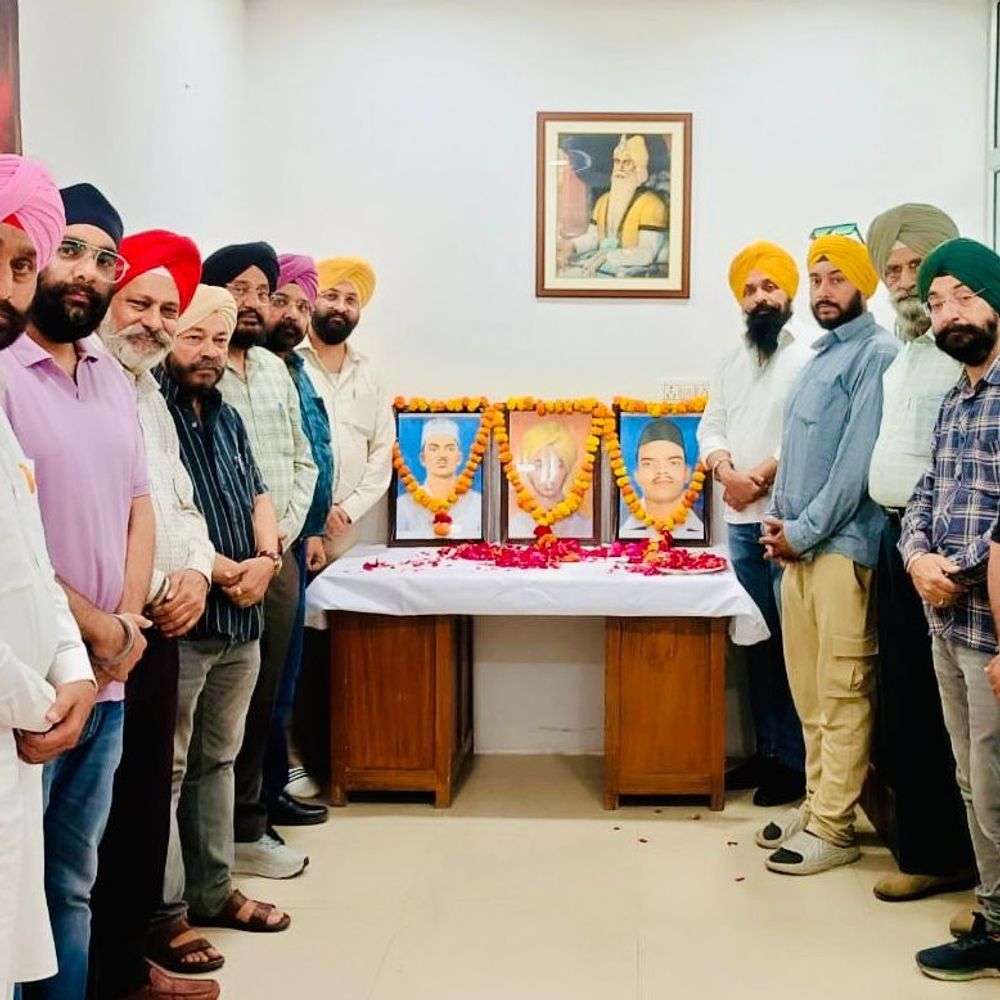 शहीदी दिवस पर श्रद्धांजलि कार्यक्रम:सिक्खी मेरी पहचान फाउंडेशन ने भगत सिंह, सुखदेव, राजगुरु को किया याद