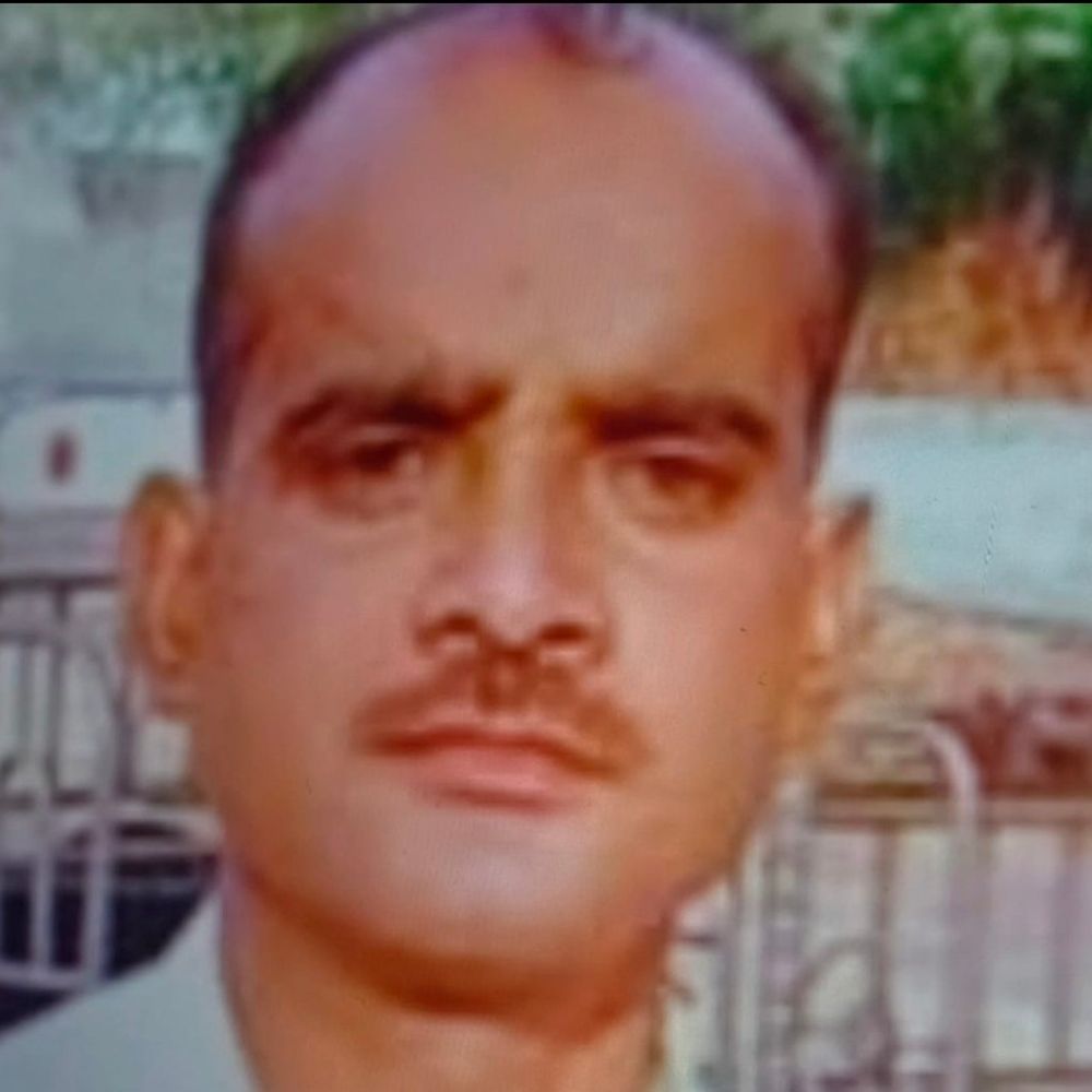 युवक की गला दबाकर हत्या, पोस्टमार्टम रिपोर्ट में पुष्टि:हरदोई में अवैध संबंध के शक में साढ़ू की पत्नी समेत 3 पर केस