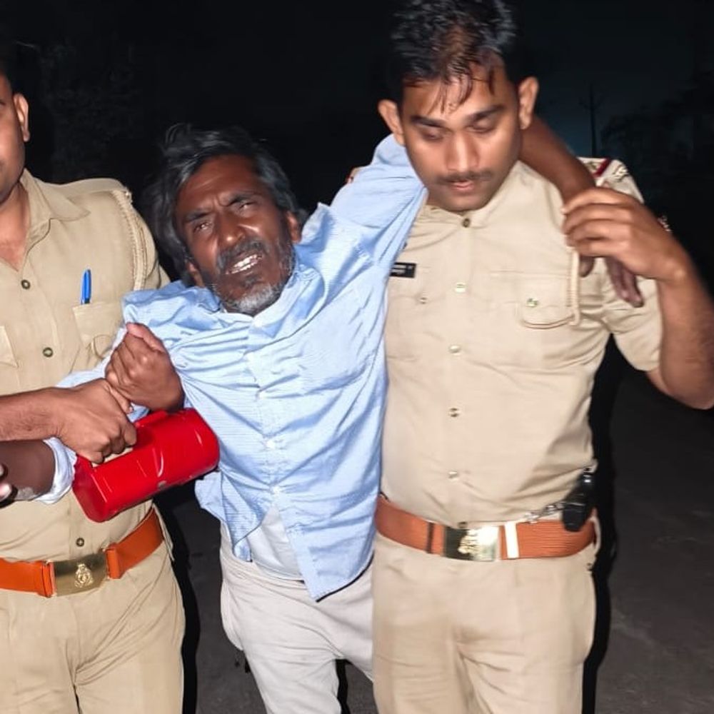 10 हजार का इनामी गौकशी आरोपी मुठभेड़ में गिरफ्तार:पुलिस पर फायरिंग के बाद जवाबी कार्रवाई में पैर में लगी गोली, अवैध तमंचा बरामद