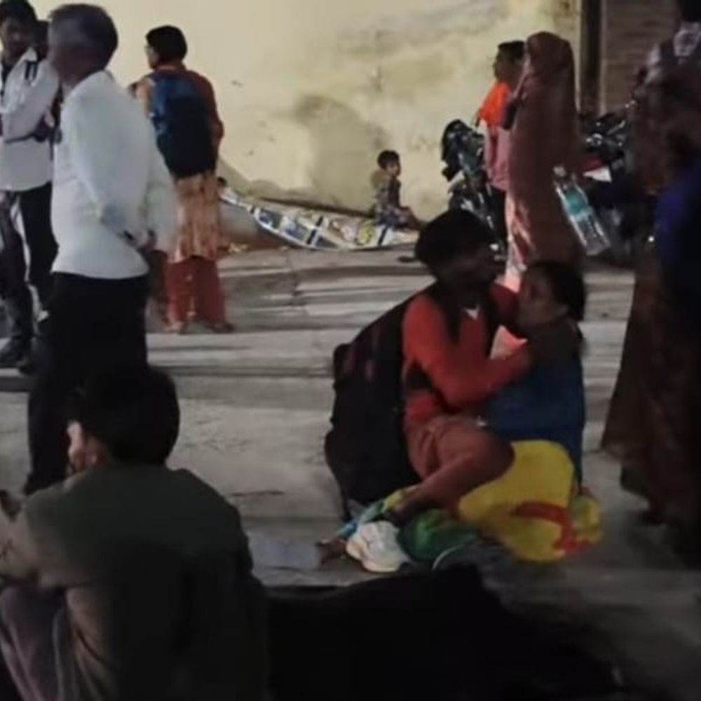 डीएफसी ट्रैक पर मालगाड़ी की चपेट में युवक की मौत:देहरादून जा रहे थे साथी, बाथरूम के लिए रुका था युवक; GRP ने शव पोस्टमार्टम के लिए भेजा