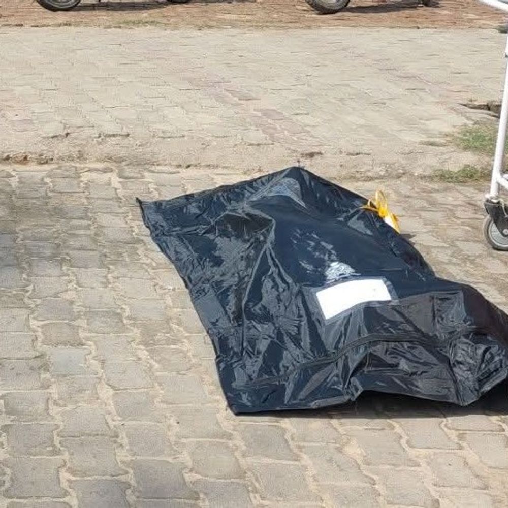 गोंडा में युवक की संदिग्ध परिस्थितियों में मौत:आरोपी शव सीएचसी में छोड़कर फरार, परिजनों ने हत्या का आरोप लगाया