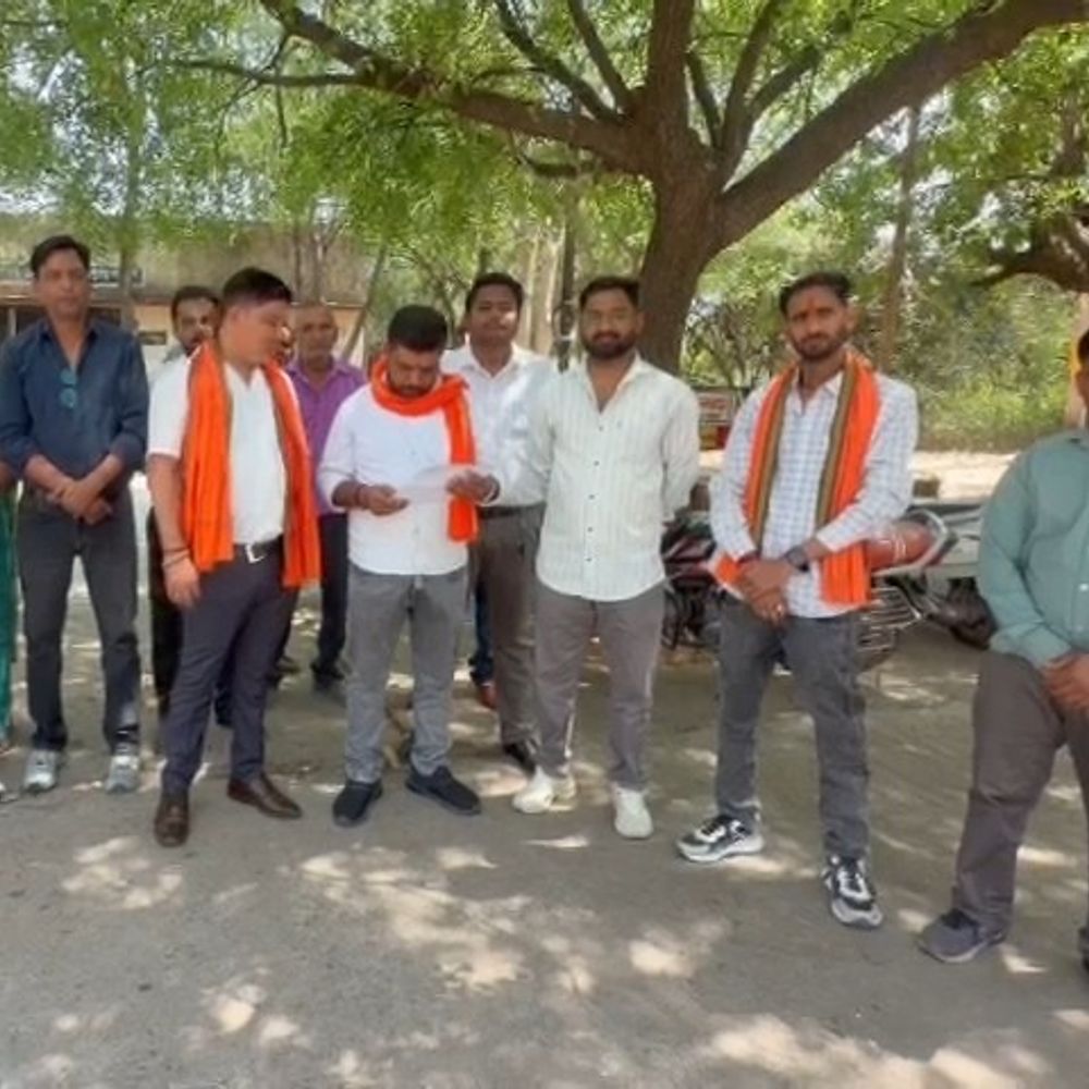 महोबा में ललिता भवन चौराहा का नाम बदलने की मांग:विश्व हिंदू महासंघ ने 'वंदे मातरम् चौक' रखने की मांग की