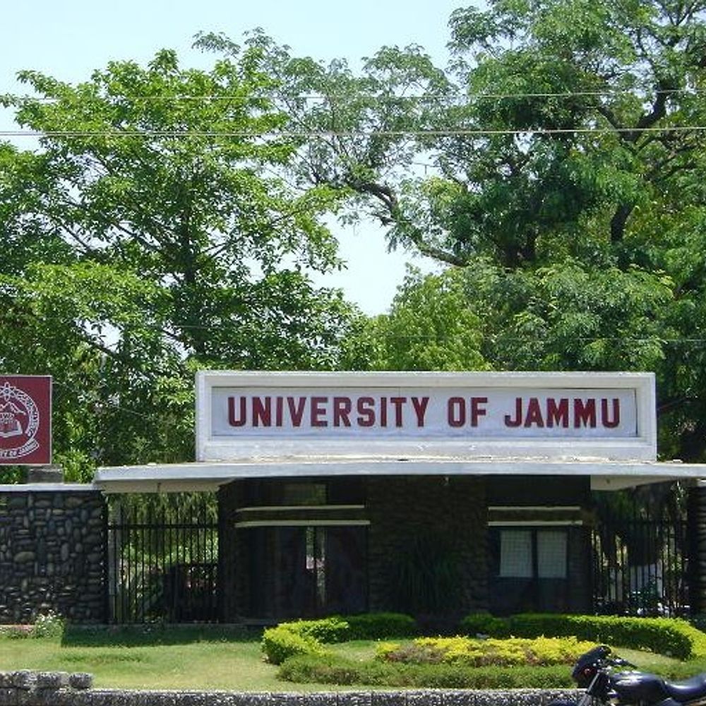 जम्मू यूनिवर्सिटी में जिन्ना से जुड़े टॉपिक्स हटाने की सिफारिश:अल्पसंख्यकों का नेता बताया; नए सिलेबस में जिन्ना, सर सैयद और इकबाल को जोड़ा था