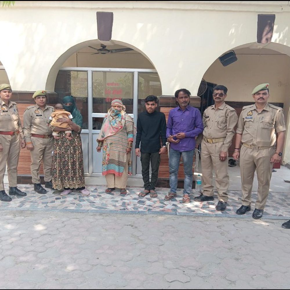 बरेली के एक मकान में देह व्यापार:व्हाट्सएप के जरिए चलता था रैकेट, घंटे के हिसाब से वसूली, 4 अरेस्ट