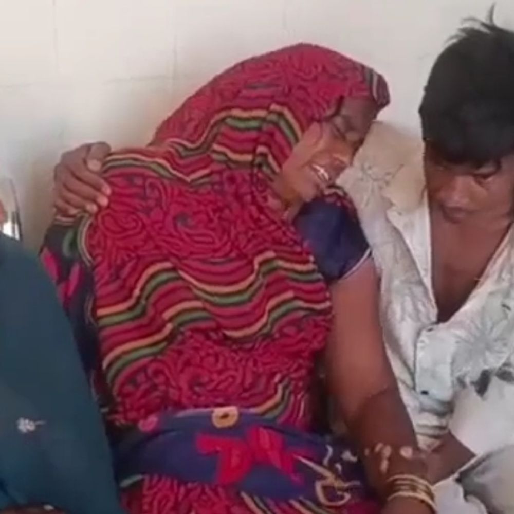 रायबरेली में फंदे पर लटका मिला युवक का शव:आत्महत्या की जताई जा रही आशंका, पोस्टमॉर्टम के लिए भेजा