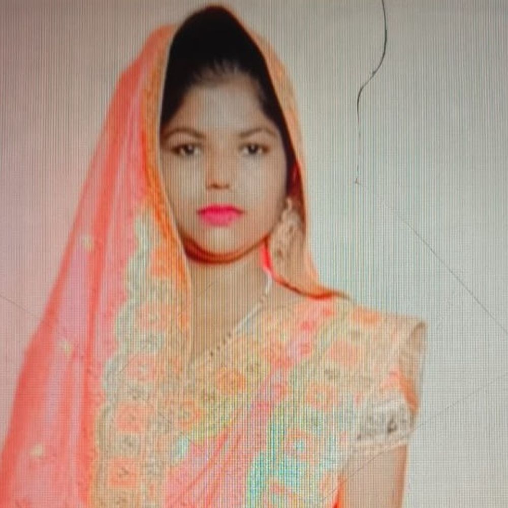 एटा में विवाहिता की संदिग्ध हालत में मौत:चार माह पहले हुई थी शादी, ससुराल पक्ष पर प्रताड़ना का आरोप