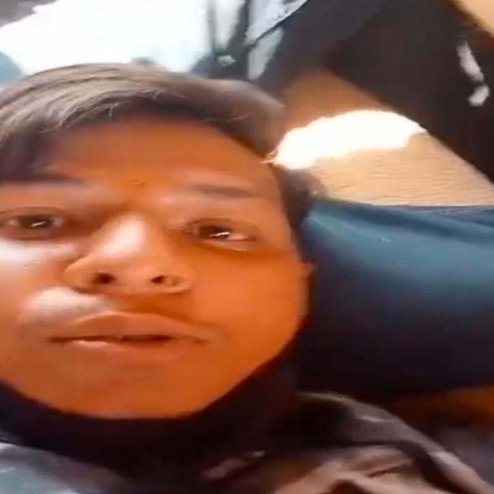 25 हजार के इनामी बदमाश का जौनपुर में सरेंडर:सुलतानपुर पुलिस ने हिरासत में लिया, कल्याणपुर गोलीकांड का था आरोपी