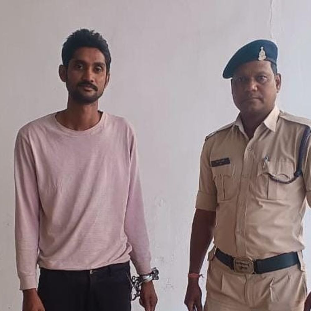 बलौदाबाजार में पेट्रोल डालकर पत्नी को जलाने की कोशिश:  महिला ने भागकर बचाई जान, करैक्टर पर शक करता था पति, आरोपी गिरफ्तार – baloda bazar News