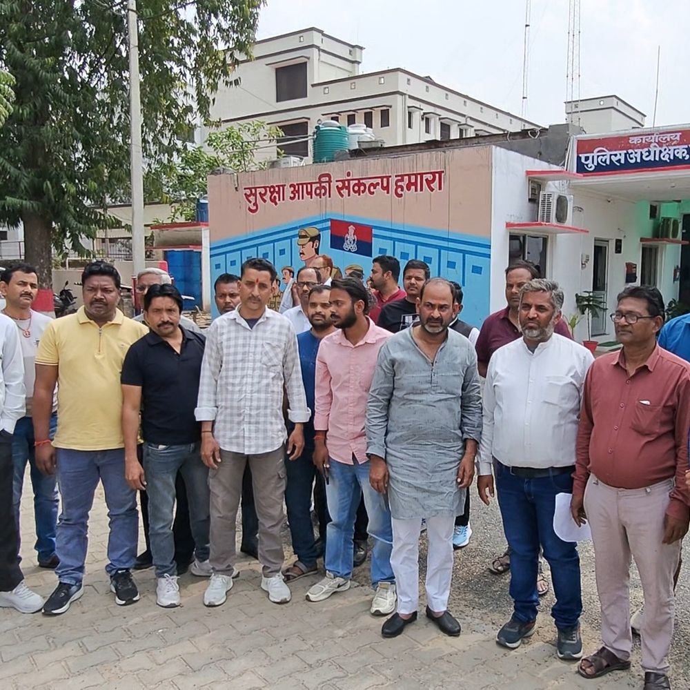 पीलीभीत में मेडिकल स्टोर संचालक पर जानलेवा हमला:एसपी से लगाई न्याय की गुहार, हल्की धाराओं में केस दर्ज का आरोप