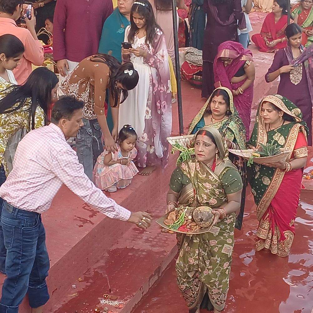 गोपालगंज में आस्था-श्रद्धा के साथ मनाया गया चैती छठ:  हजारों श्रद्धालुओं ने अस्ताचलगामी सूर्य को अर्घ्य दिया, घाटों पर उमड़ा श्रद्धालुओं का सैलाब – Gopalganj News