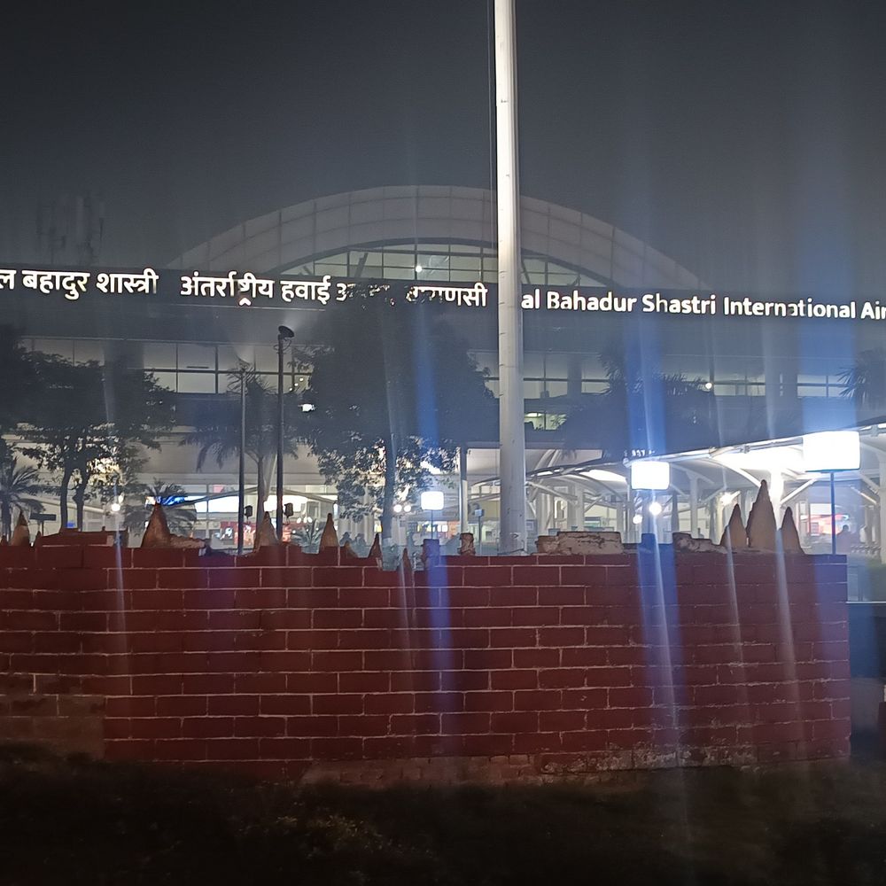 अकासा एयर 29 मार्च से नई उड़ानें शुरू करेगी:वाराणसी-नवी मुंबई रूट पर दैनिक सेवाएं बढ़ेंगी, यात्रियों को मिलेंगे अधिक विकल्प