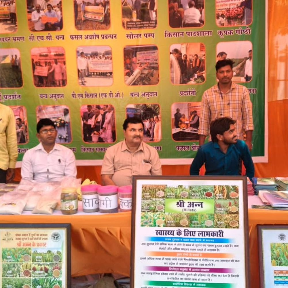 मऊ में योजनाओं के कारण किसानों की आय बढ़ी:जिला कृषि कार्यालय बनेगा सिंगल विंडो सिस्टम, सीडीओ ने की घोषणा