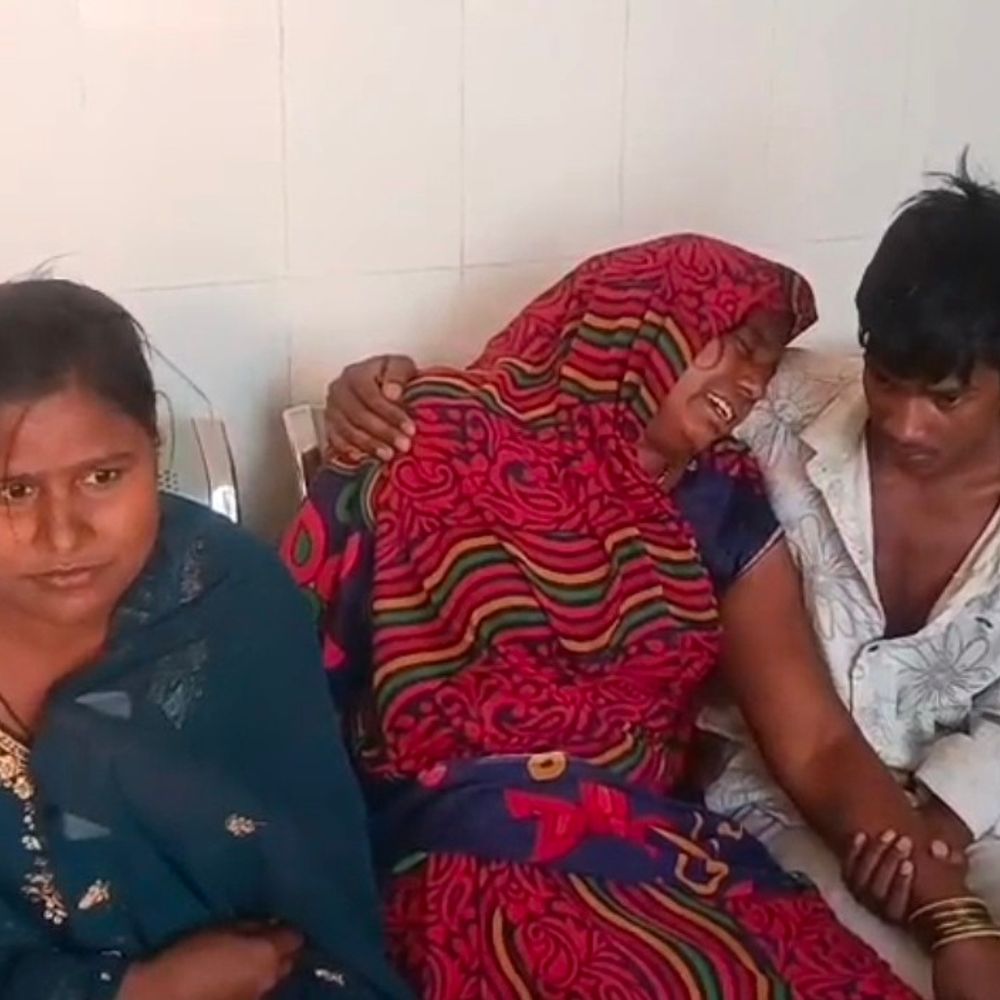 रायबरेली में युवक ने किया सुसाइड:घर वाले खेत पर गए थे, छोटा भाई घर पहुंचा तो फांसी से लटका मिला