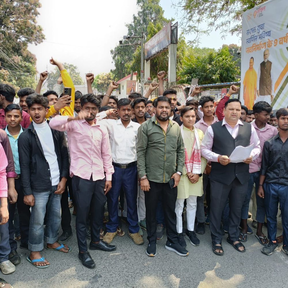 बरेली में घर में सामूहिक नमाज पर विवाद:विश्व हिंदू परिषद ने एसएसपी से की शिकायत, कार्रवाई की मांग की