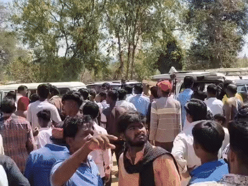 महासमुंद खल्लारी रोपवे हादसे में दूसरी मौत:  महिला टीचर के बाद घायल किसान ने तोड़ा दम, वेंटिलेटर पर थे, 5 लोगों की हालत नाजुक – Chhattisgarh News