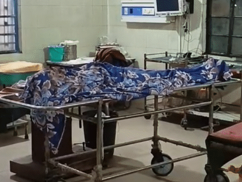 समस्तीपुर में पिता की मौत, बेटे की हालत गंभीर:शादी समारोह से भोज खाकर घर लौट रहे थे, तेज रफ्तार वाहन ने रौंदा