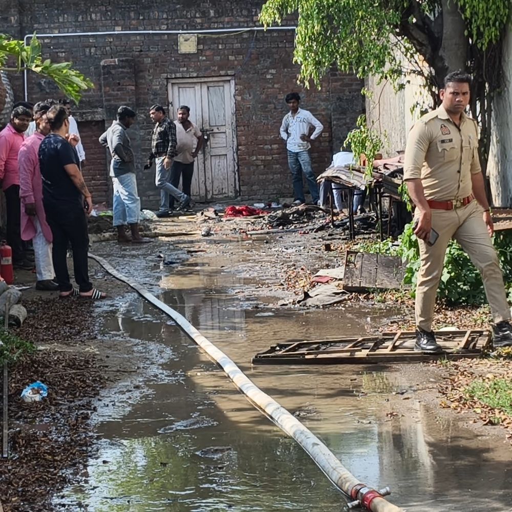 सहारनपुर के रिसोर्ट में गैस पाइपलाइन में लगी आग:समय रहते काबू, टला हादसा; मालिक ने कनेक्शन पर उठाए सवाल