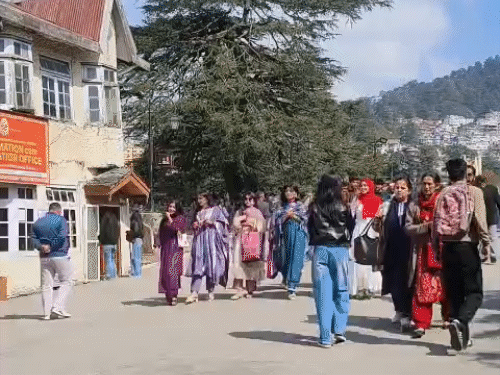 हिमाचल में कल से अगले 5 दिन बरसेंगे बादल:  29 और 30 को भारी बारिश-बर्फबारी की चेतावनी, ठंड में इजाफा होगा, आज खिलेगी धूप – Shimla News