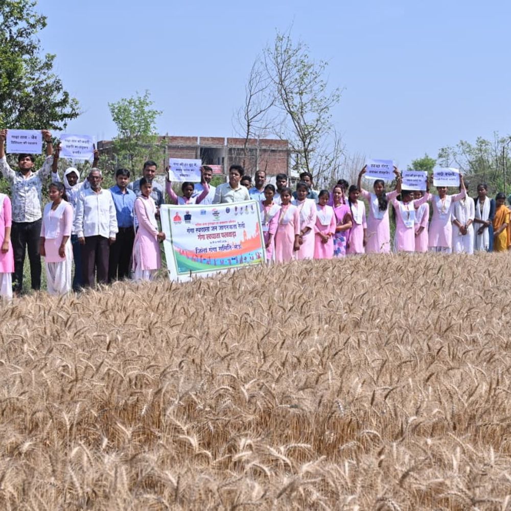 मऊ में गंगा स्वच्छता जागरूकता रैली निकाली:गाड़ा ताल, खड़िया नाला के संरक्षण पर दिया गया जोर