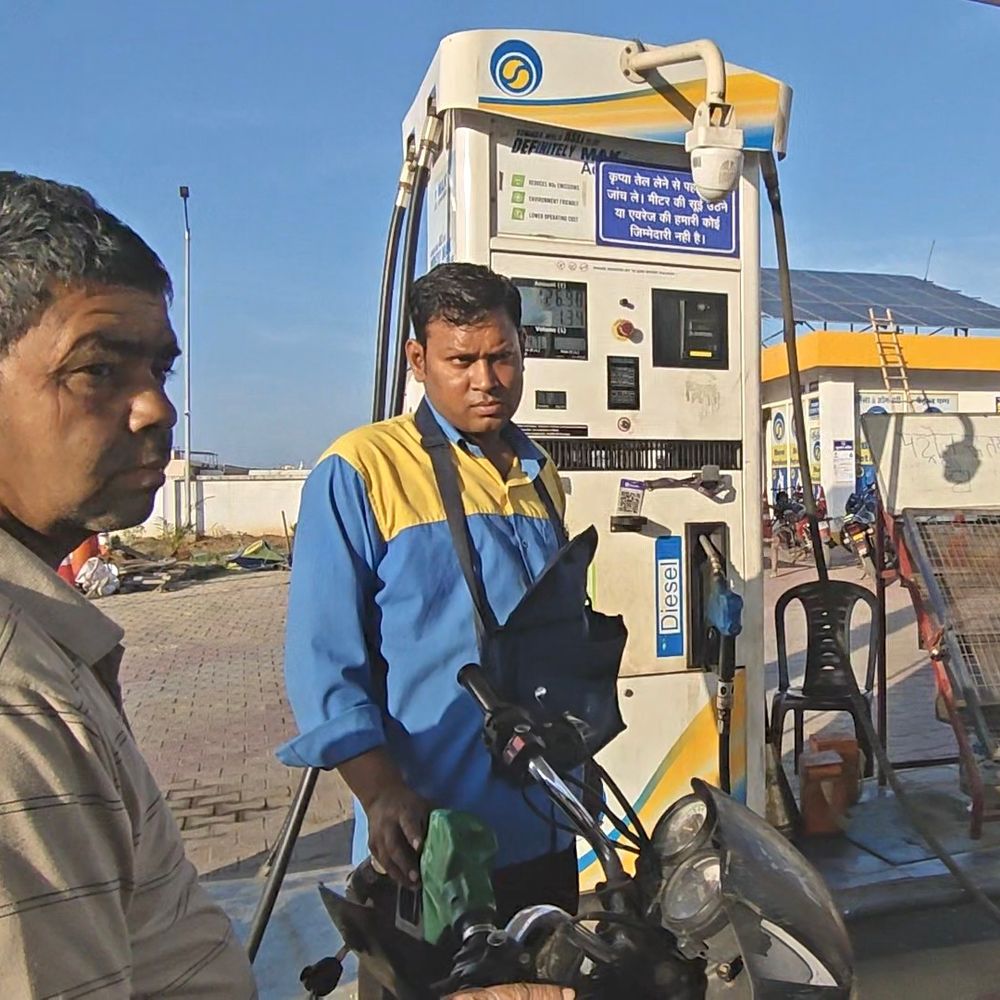 मुजफ्फरनगर में पेट्रोल-डीजल की सप्लाई प्रभावित:कंपनियों ने एडवांस पेमेंट की शर्त रखी, उधारी बंद