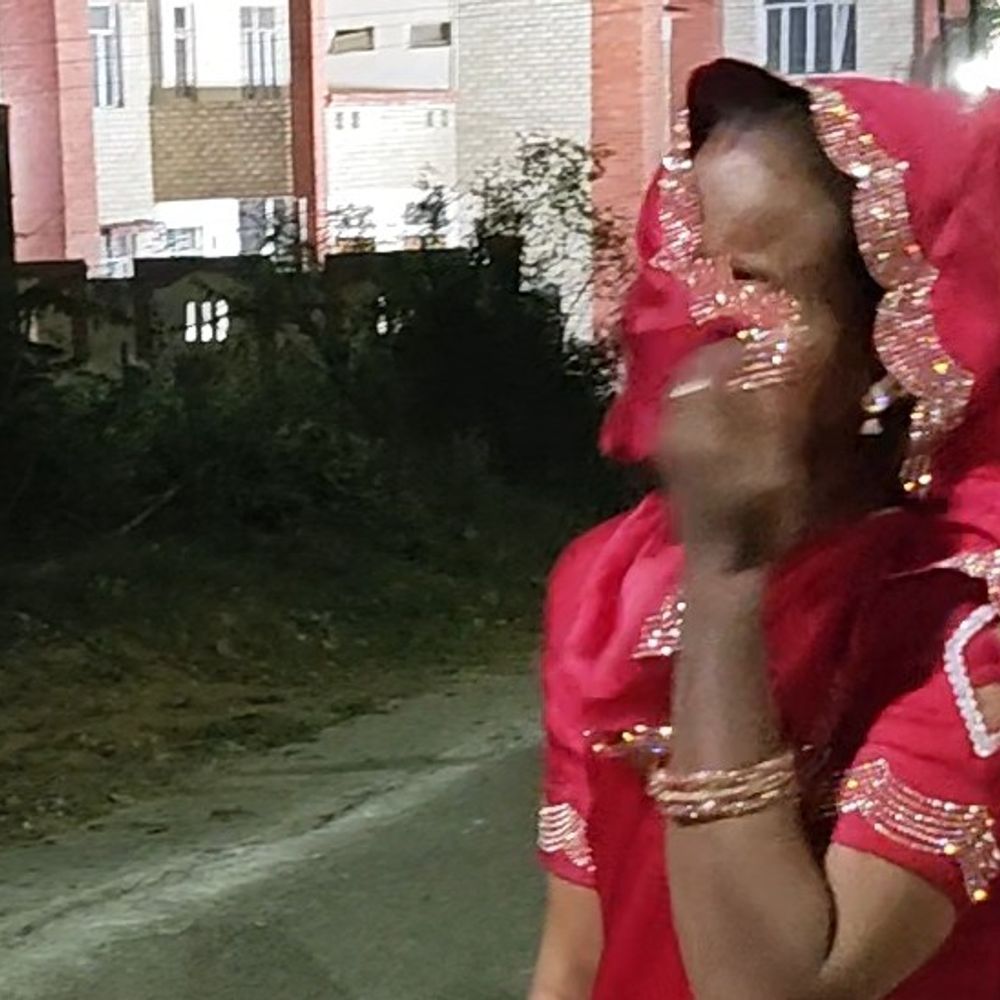 सामूहिक विवाह योजना में फर्जीवाड़ा:नाम हमारा, दूल्हा कोई और, डीएम आवास कर्मी पर आरोप; इंसाफ के लिए भटकता रहा दंपती