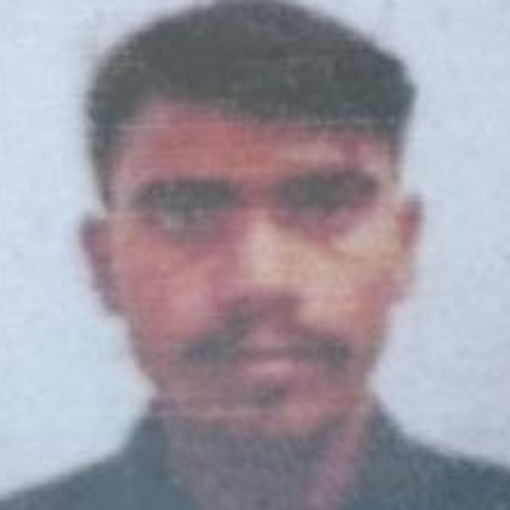 उन्नाव में 22 वर्षीय युवक की ट्रैक्टर पलटने से मौत:ईंट उतारकर लौटते समय बछौरा के पास हुआ हादसा, परिवार में मातम पसरा