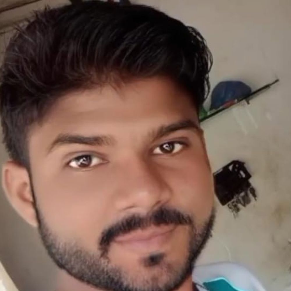 प्रेमिका की मौत के बाद प्रेमी ने भी किया सुसाइड:युवक के बाहर जाने से थी परेशान, लवर ने सूरत में फांसी लगाई