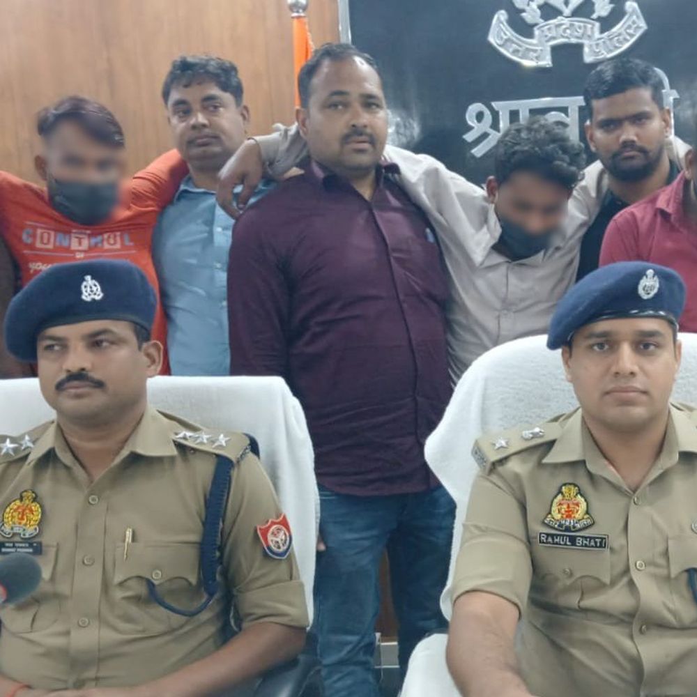 महिला से लूट का खुलासा, मुठभेड़ में दो अपराधी घायल:तीन अंतरजनपदीय बदमाश गिरफ्तार, पहले से भी दर्ज हैं आरोपियों पर कई मामले