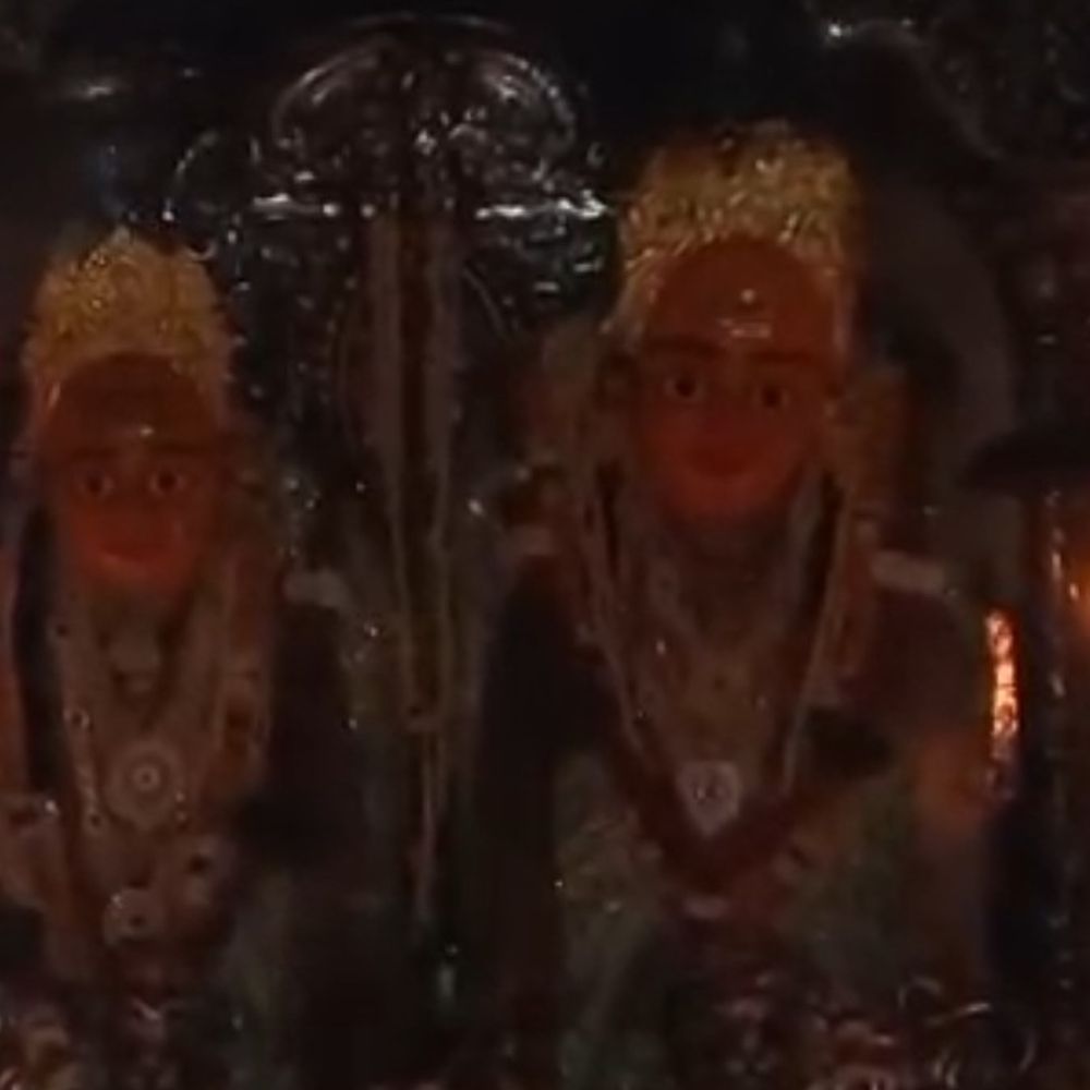 महासप्तमी पर मां कैला देवी मंदिर में उमड़ी भीड़:श्रद्धालुओं ने मंगला दर्शन कर की सुख-समृद्धि की कामना