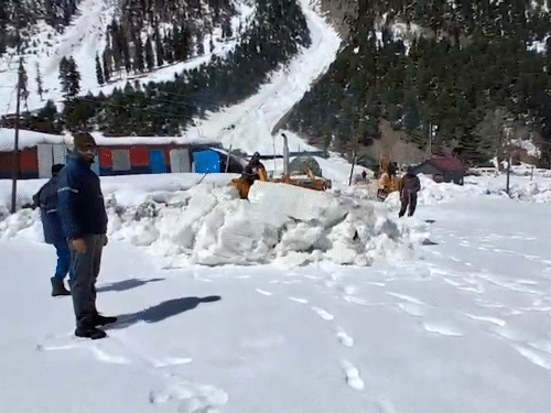 MP-राजस्थान में अगले 4 दिन बारिश का अलर्ट:पंजाब-हरियाणा में भी चेतावनी, हिमाचल-उत्तराखंड में बर्फबारी संभव