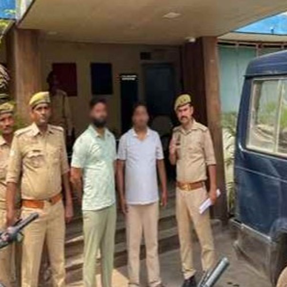 स्टॉक ट्रेडिंग के नाम पर 6.20 लाख की ठगी:प्रयागराज में एक बड़ी कंपनी के शेयर में ट्रेडिंग का झांसा देकर QR कोड से रकम